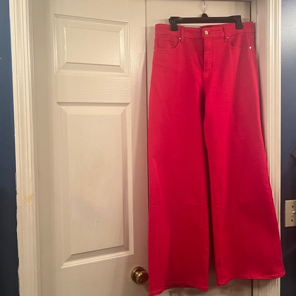 White House Black Market Vibrant Red High Rise Wide  Leg Five Pocket Jeans.
NWT - Picture 5 of 9